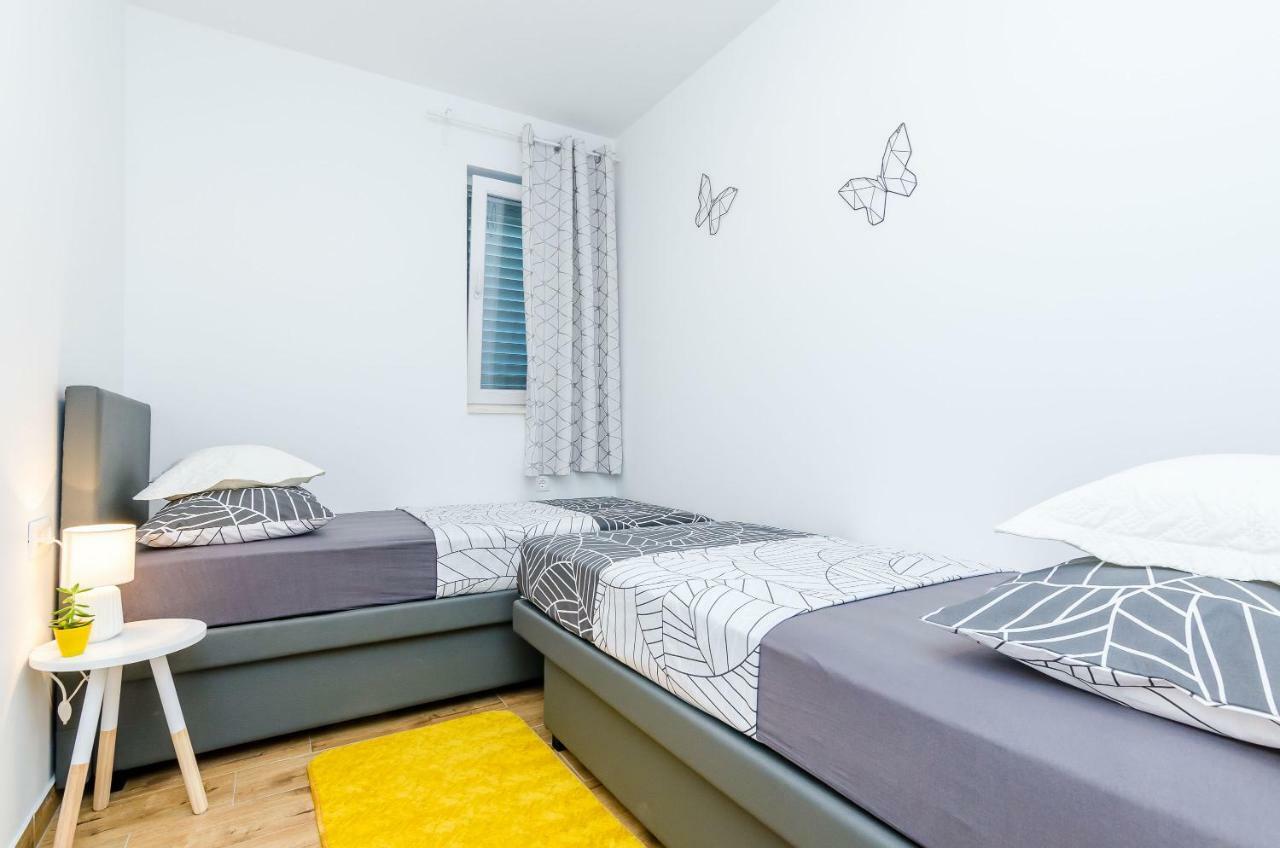 Apartment Moon River Mokošica Esterno foto